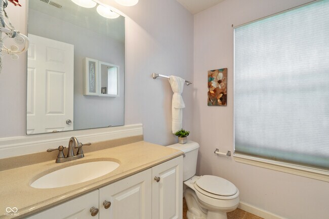 Building Photo - 1135 Highland Lake Way