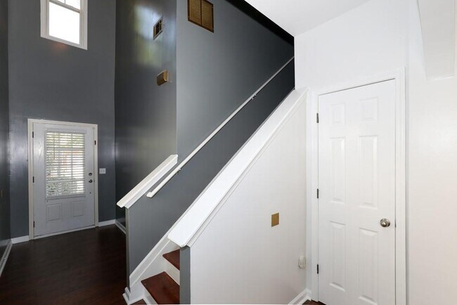 Building Photo - 2871 Cross Creek Dr