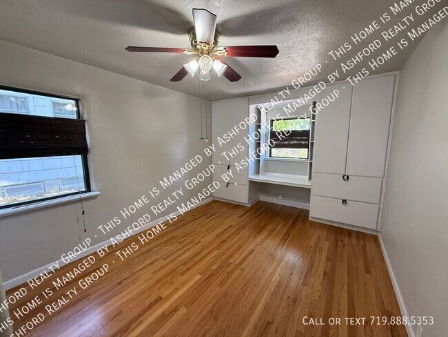 Building Photo - 1220 E San Rafael St