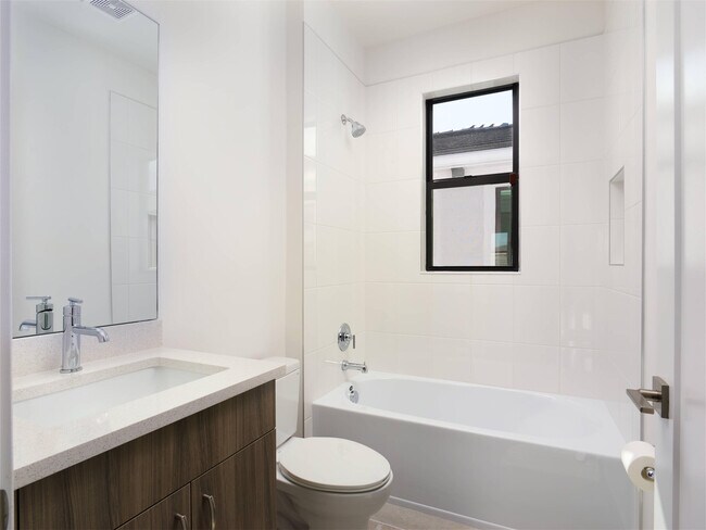 Building Photo - 12553 Solana Bay Cir