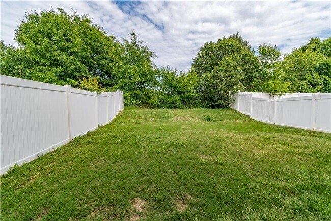 Building Photo - 5795 Mountain Top Pl