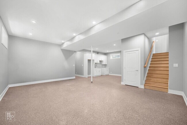 Building Photo - 8734 Kimball Ave