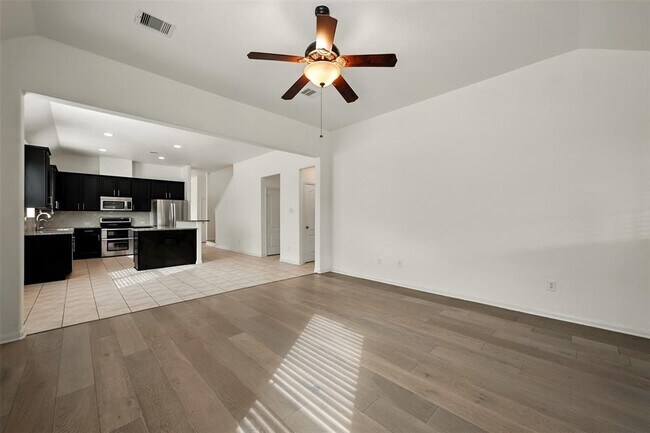 Building Photo - 9219 Gilbert Hollow Dr