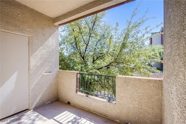 Building Photo - 4400 S Jones Blvd