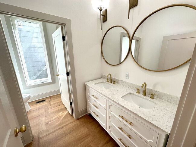 Bathroom 2 - 603 E Morris St
