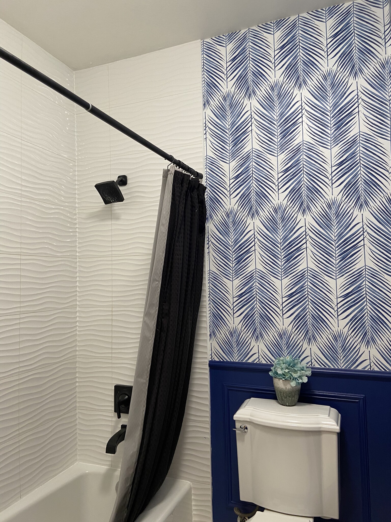 Secondary bathroom - 2070 Katnich Ln