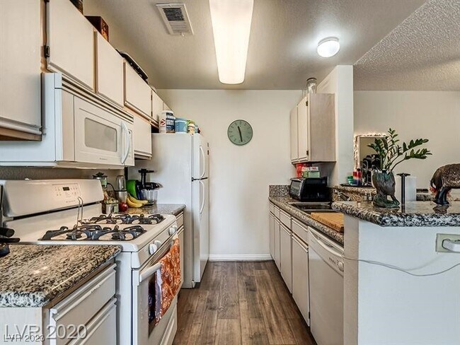 Building Photo - 2200 S Fort Apache Rd