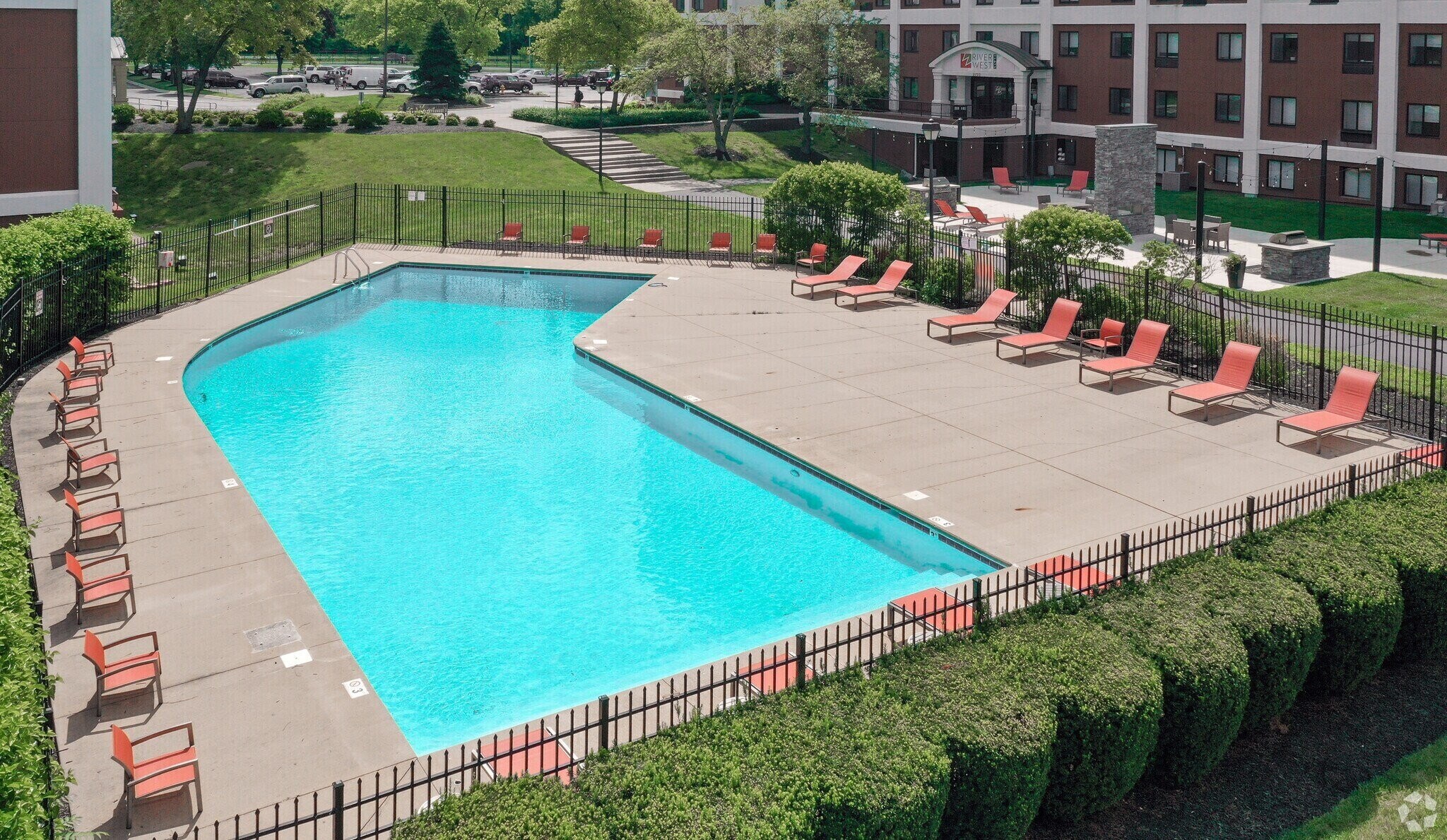 Building Photo - 1150 N White River Pkwy Dr W