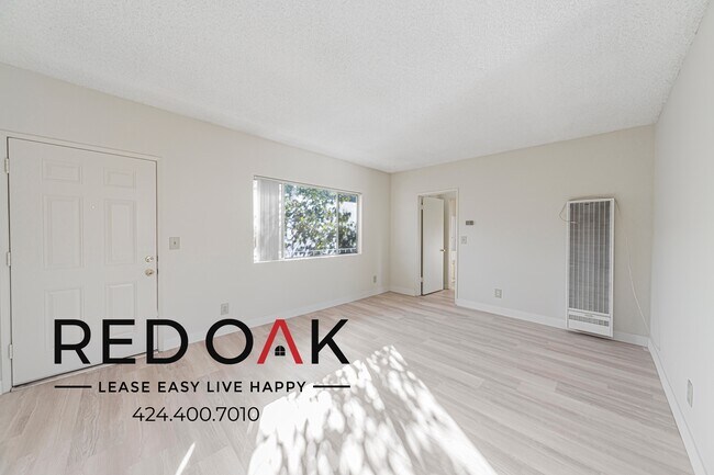 Building Photo - 400 N Mentor Ave