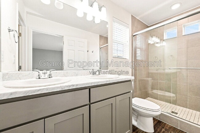 Building Photo - 4553 N Quemoy St