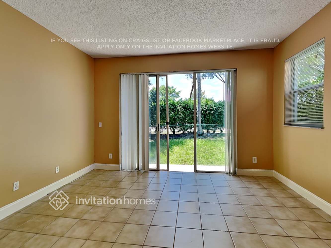 Building Photo - 2266 SW 135th Ave