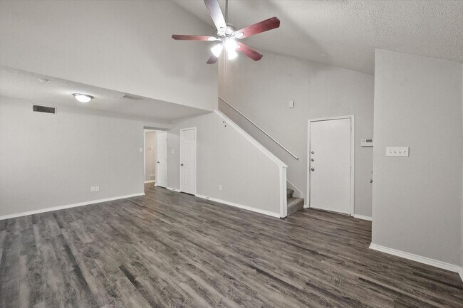 Building Photo - Lake Arlington area 4 bedroom with large yard