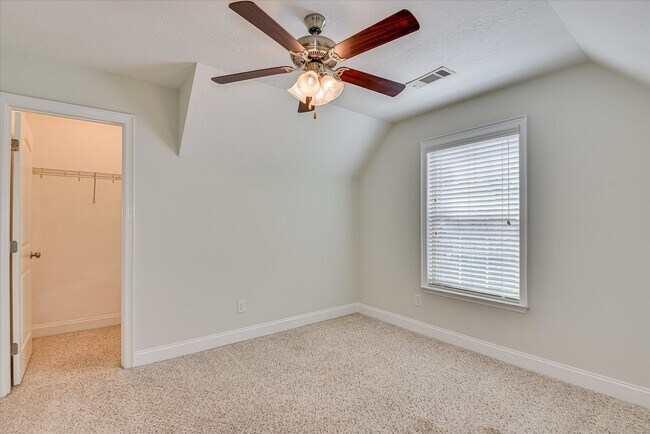 Building Photo - 5564 Connor Dr