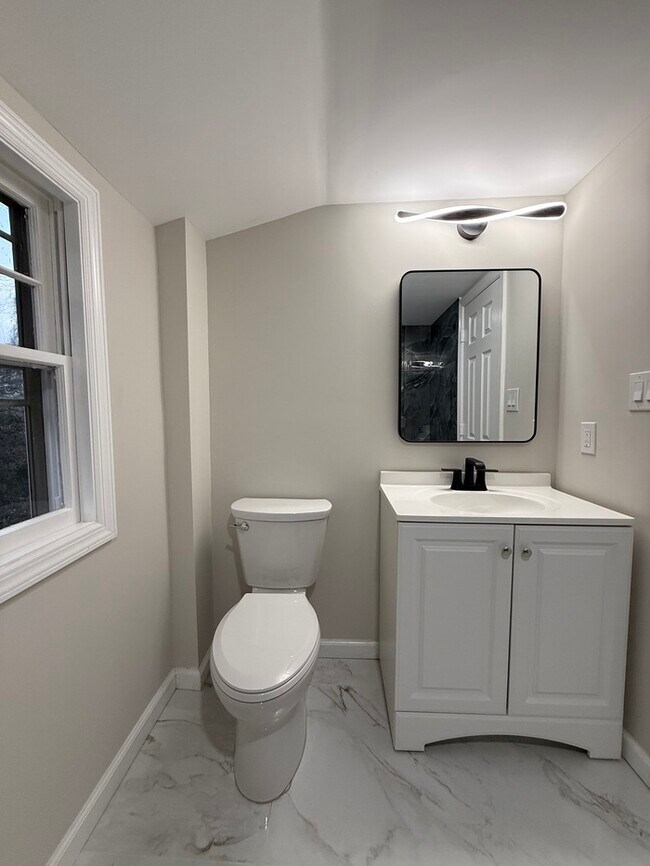 Building Photo - 255 Kawameeh Dr