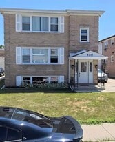 Building Photo - 8357 W Summerdale Ave