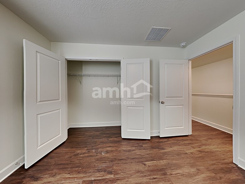 Building Photo - 2653 Sunrise Lndg Lp