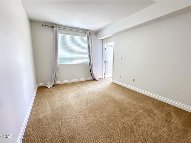 Building Photo - 4424 Whitsett Ave