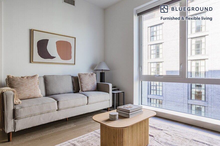 Primary Photo - 3 Tingey Sq SE