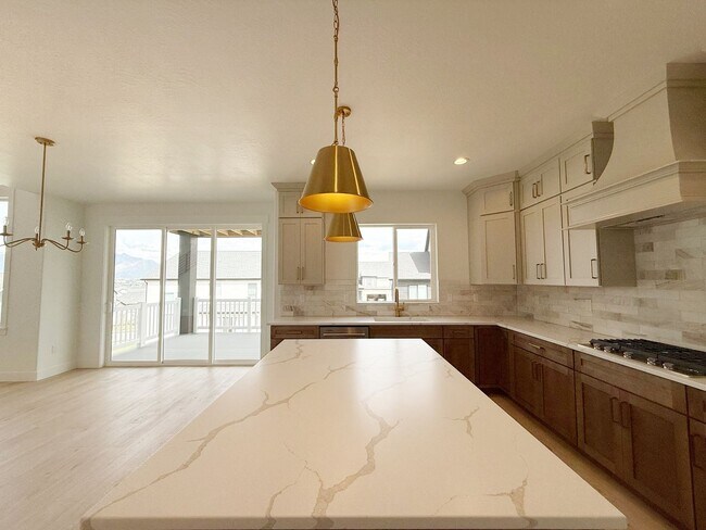 Building Photo - Beautiful 6Bd Home in Gardner Point Lehi Community!