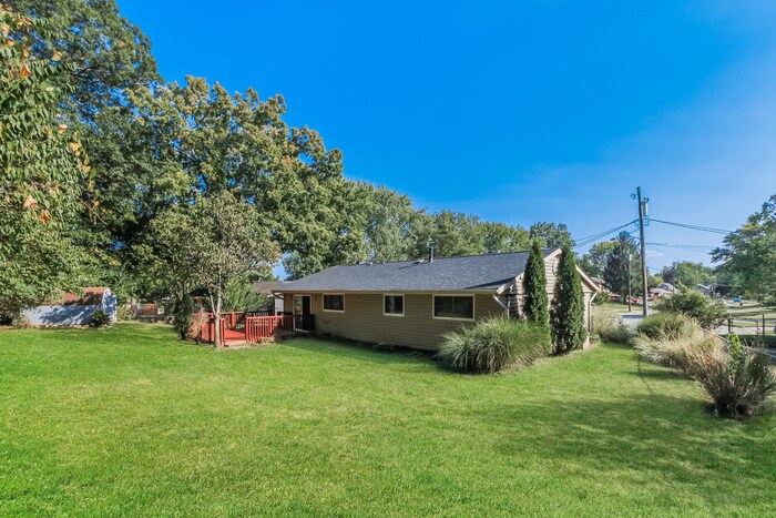 Building Photo - 800 Kenmar Dr