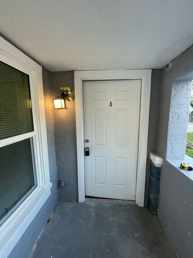 Building Photo - 125 Palm Pl