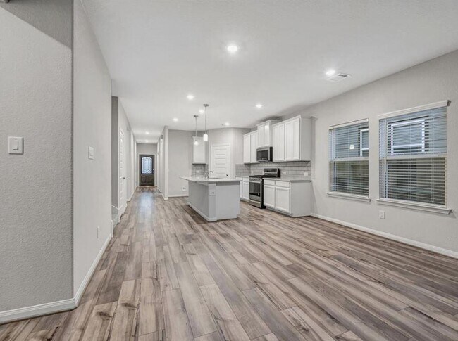 Building Photo - 216 Cresta Cv Ct