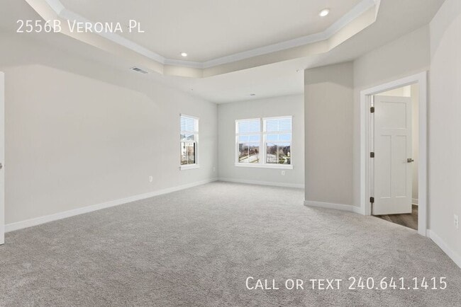 Building Photo - 2556B Verona Pl