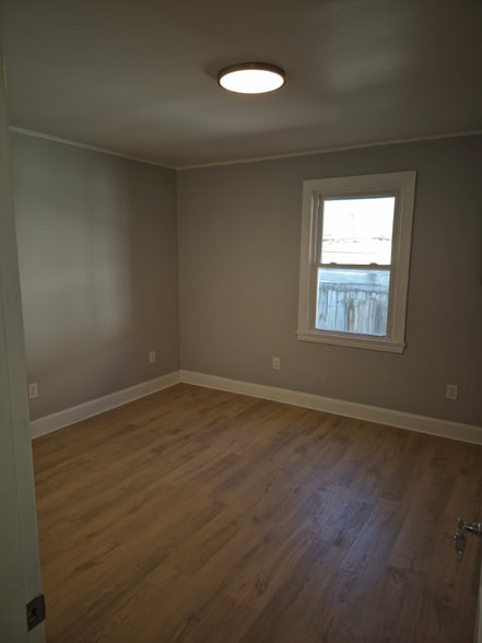 Building Photo - 131 Beech St