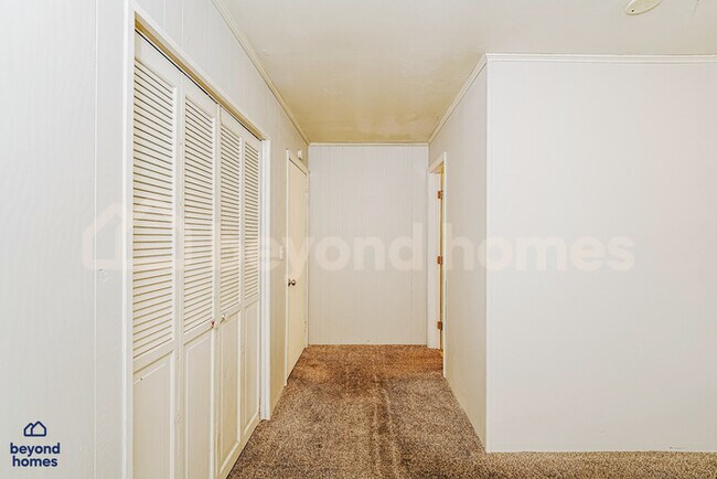 Building Photo - Cozy Comfort Meets Classic Charm in Killough Springs!