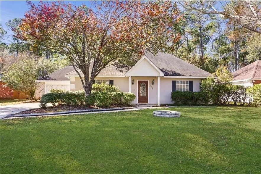 Building Photo - 122 Woodcrest Dr