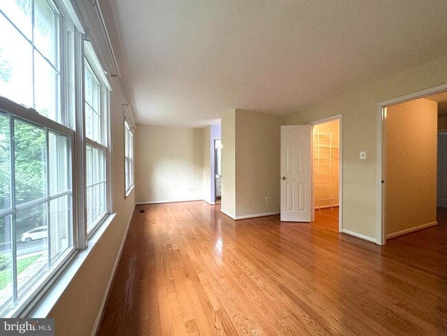 Building Photo - 5127 Kenside Ct
