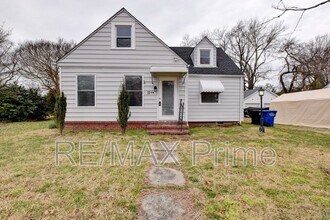 Building Photo - 11 Roberts Ct W