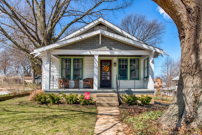 Primary Photo - 2825 Burgess Ave