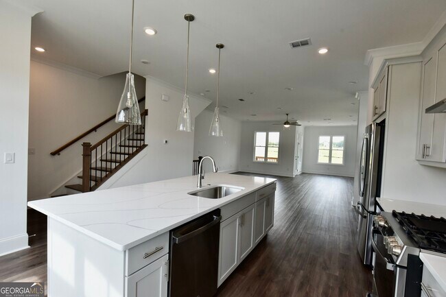 Building Photo - 1510 Westend Wy