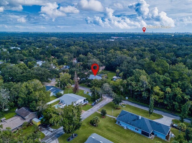 Building Photo - 707 Corbin Park Rd