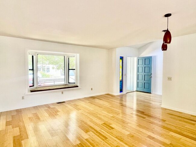 Building Photo - $3,800 /Month Charming Three bed, Three ba...