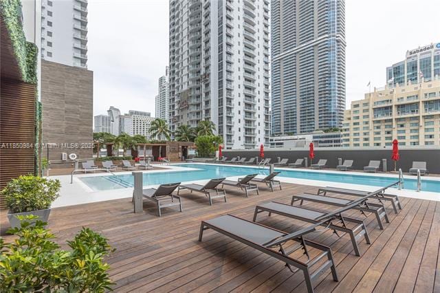 Building Photo - 1080 Brickell Ave