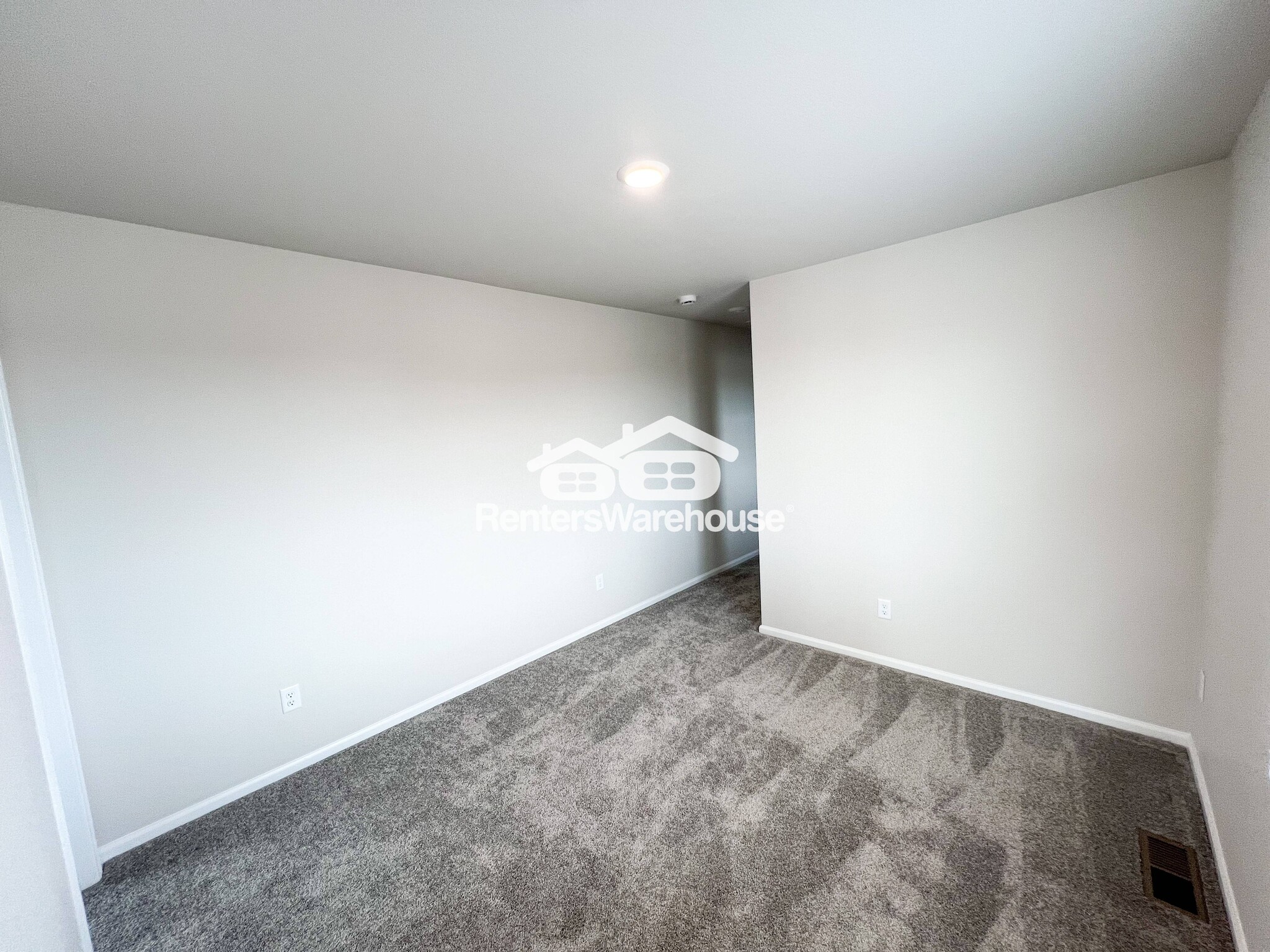 Building Photo - 7253 Goldbloom Ln
