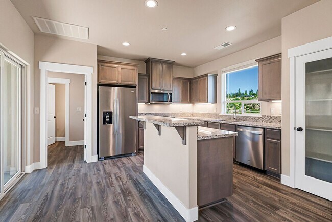 Building Photo - 569 Valstream Dr