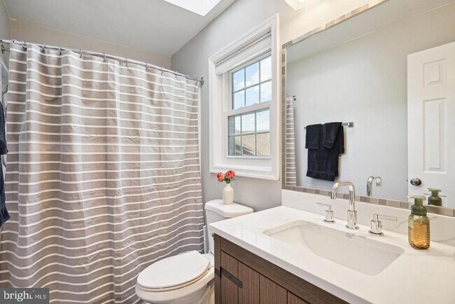 Building Photo - 9502 Vinnia Ct