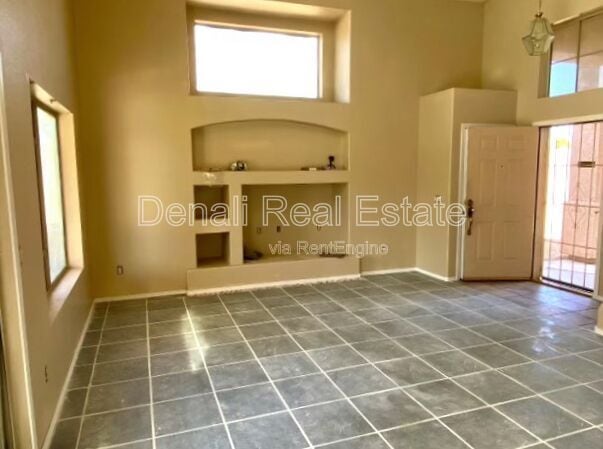 Building Photo - 18404 N 147th Dr