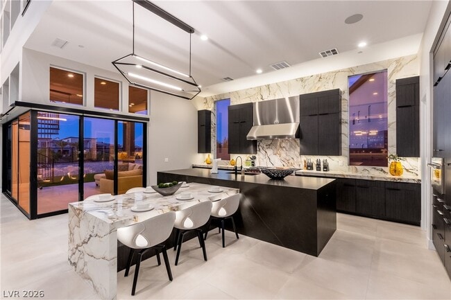 Building Photo - 5394 Succulent Rose Dr