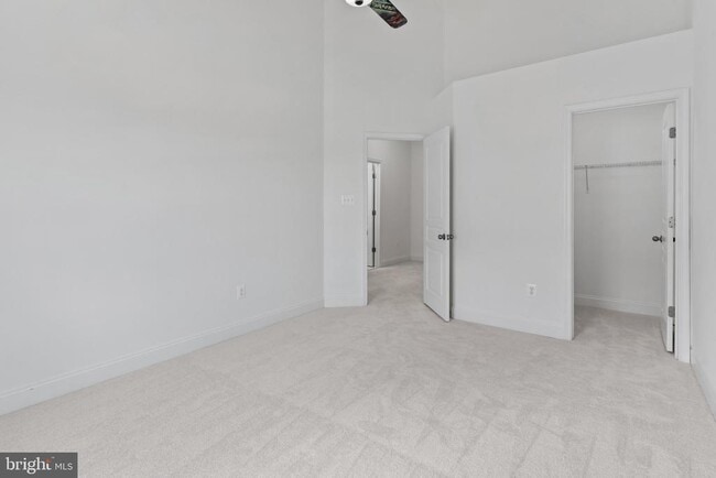 Building Photo - 8852 Purple Iris Ln