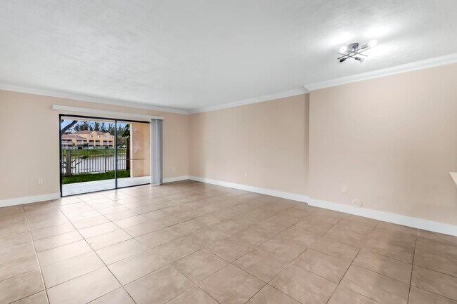 Building Photo - 5200 NW 31st Ave