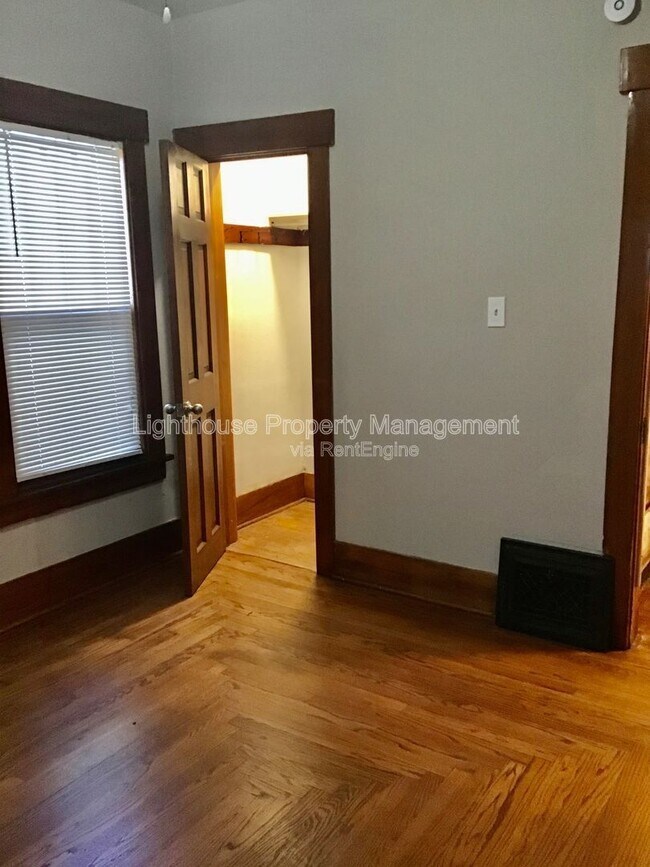 Building Photo - 449 24th St N