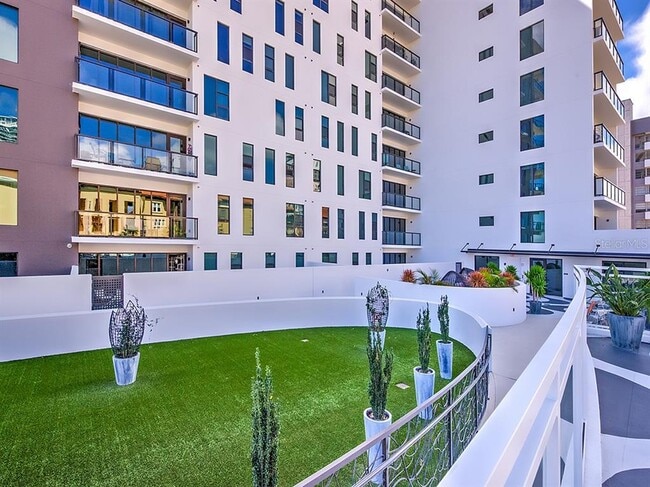 Building Photo - 199 Dali Blvd