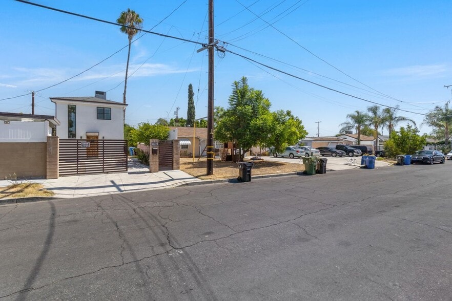 Building Photo - 7754 Ben Ave