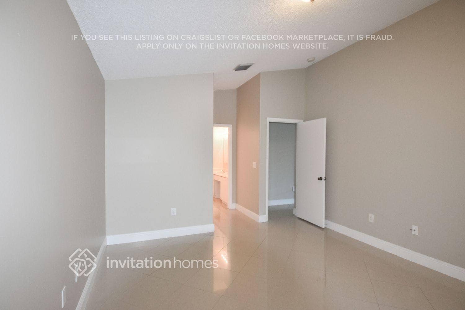 Building Photo - 1544 NW 158th Ave