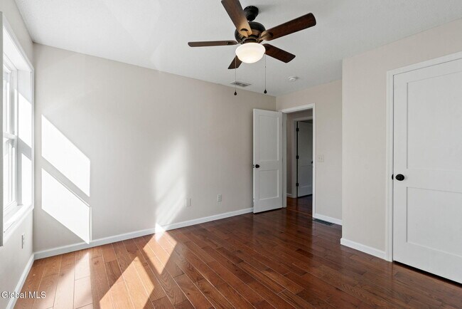 Building Photo - 30 Dick Lynch Rd