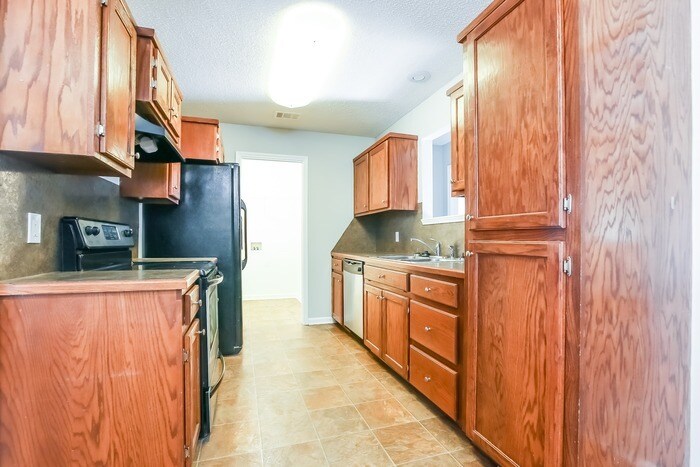 Building Photo - 239 Timberlake Dr